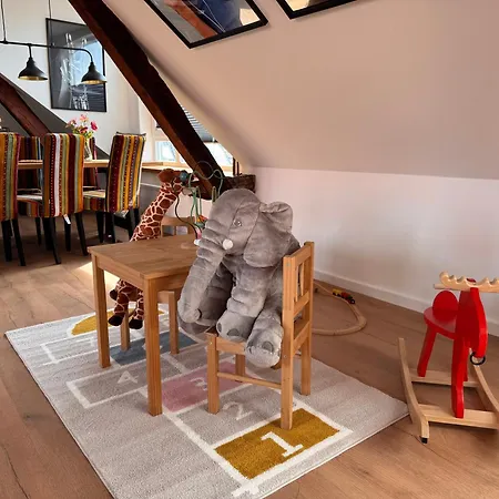 Hirsch Apartements *